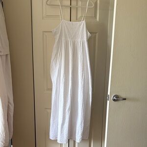 Elegant White Maxi Dress